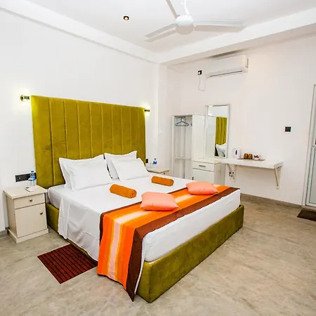 Kuma'S Hotel Weligama Exterior photo
