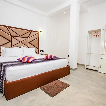 Kuma'S Hotel Weligama Exterior photo